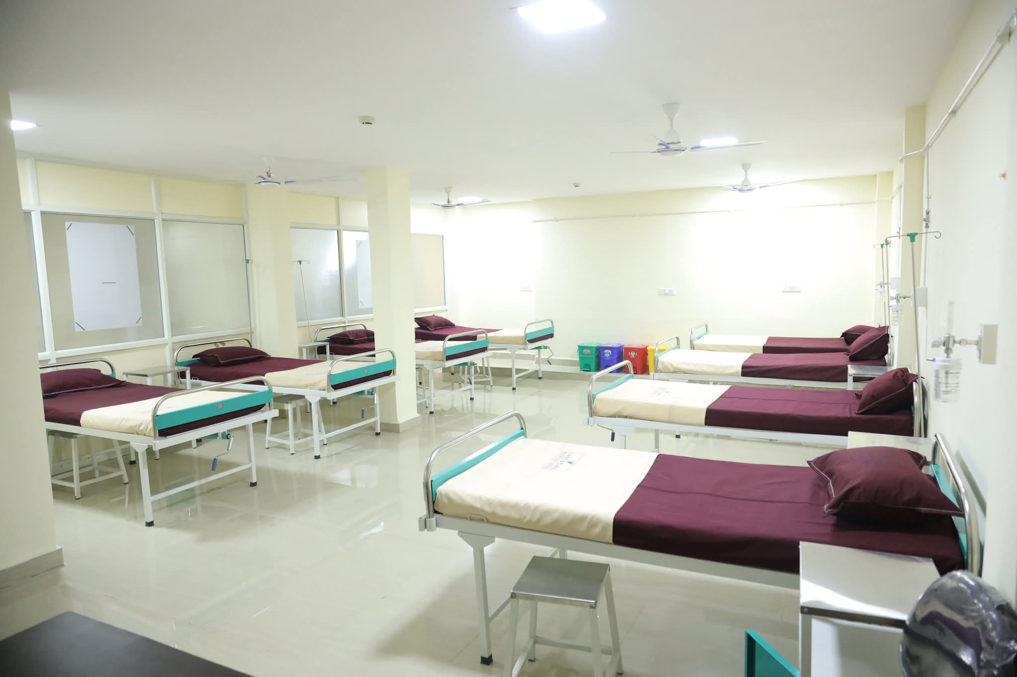  Care & Cure Multispeciality Hospital slider image